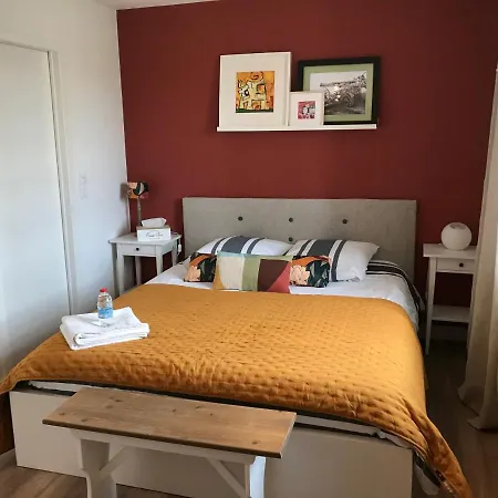 Grand De La Ferme De La Tourelle Oda ve Kahvaltı 4*